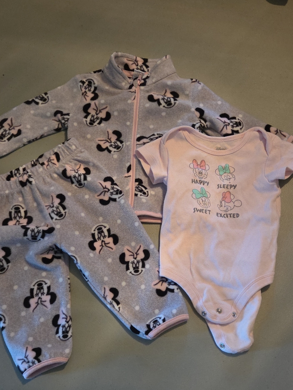 6-12 Month Disney Minnie Mouse 3pc Fleece & Bodysuit Outfit Set
